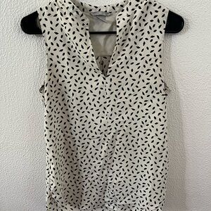 H&M Black and White Sleeveless Blouse with Mandarin Collar